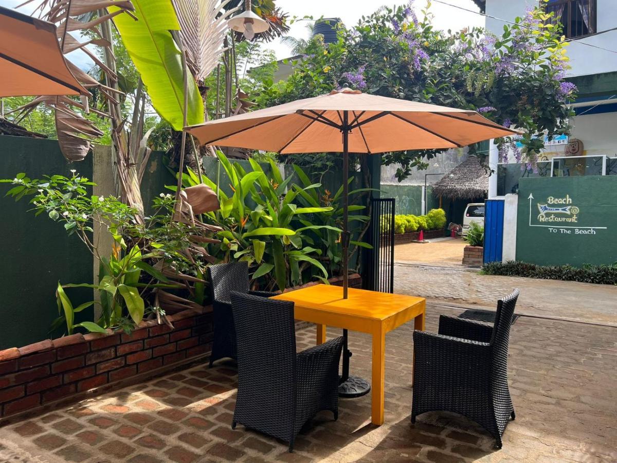 Frangipani Beach Villa Tangalle Exterior foto